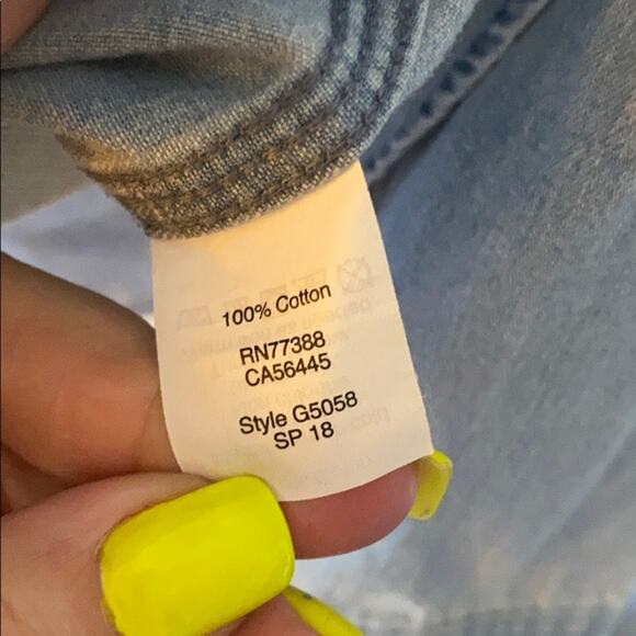 J CREW FACTORY EUC Lt chambray shirt - Picture 3 of 5